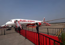 सिंगापुर सरकार ने एयर इंडिया में सिंगापुर एयरलाइंस की हिस्सेदारी का संसद में किया बचाव